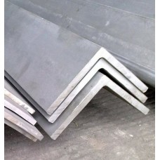 Уголок нержавеющий полированный равнополочный г/к AISI 304 10х10х2 мм